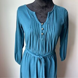 Elegant Teal Dress with Button Detail